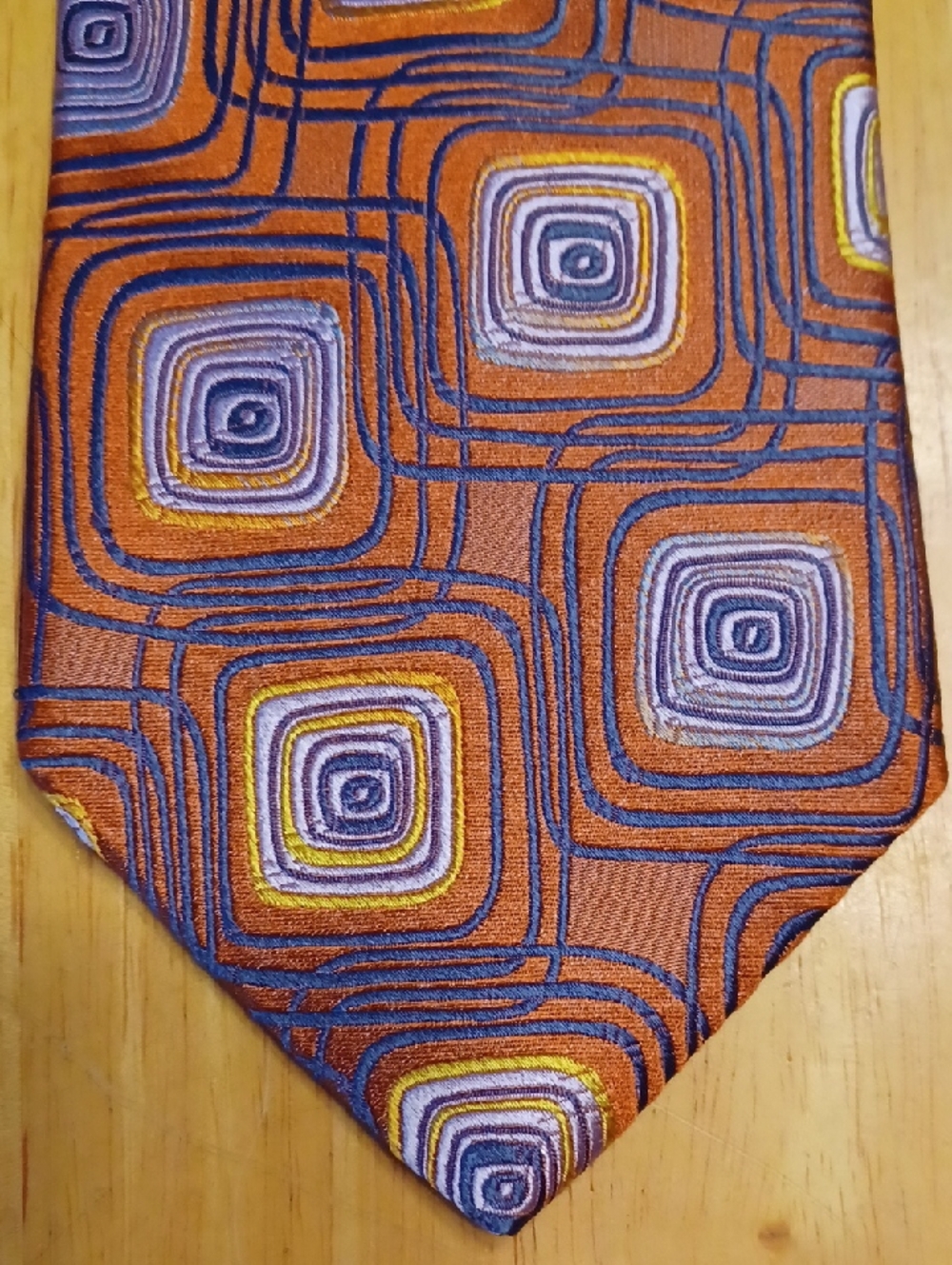 Dion Signature Men's Geometric Orange and Purple 100% Silk Tie - Picture 5 of 7